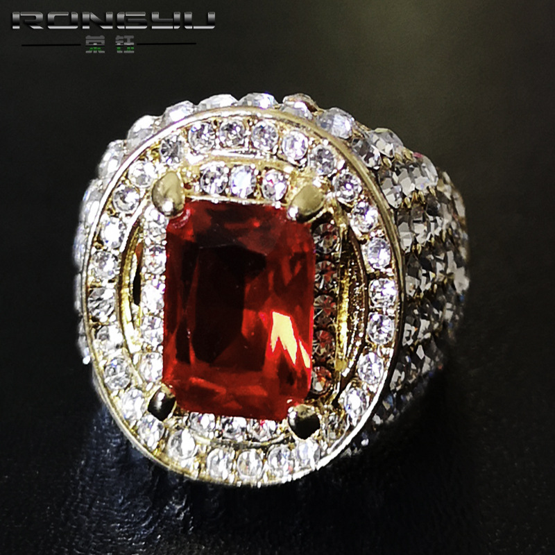 Rongyu Wish is selling its new changfang red zircon gold ring filled with rubies Rongyu Wish is selling its new changfang red zircon gold ring filled with rubies