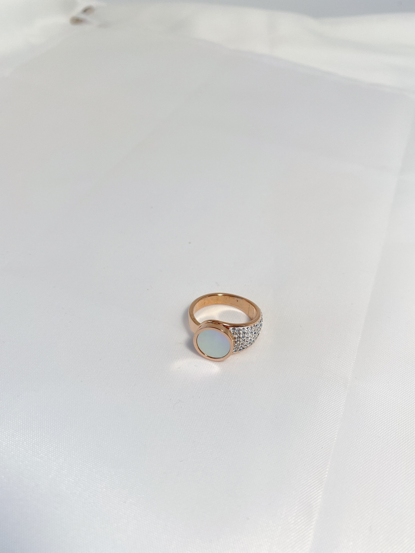 2020 Cool White Fritillaria Titanium Steel Rose Gold Ring Ins Students' Ring Cold Wind Series Fashionable Stylish Women 2020 Cool White Fritillaria Titanium Steel Rose Gold Ring Ins Students' Ring Cold Wind Series Fashionable Stylish Women