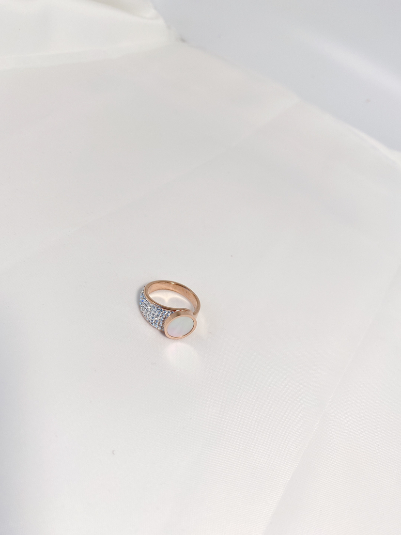 2020 Cool White Fritillaria Titanium Steel Rose Gold Ring Ins Students' Ring Cold Wind Series Fashionable Stylish Women 2020 Cool White Fritillaria Titanium Steel Rose Gold Ring Ins Students' Ring Cold Wind Series Fashionable Stylish Women