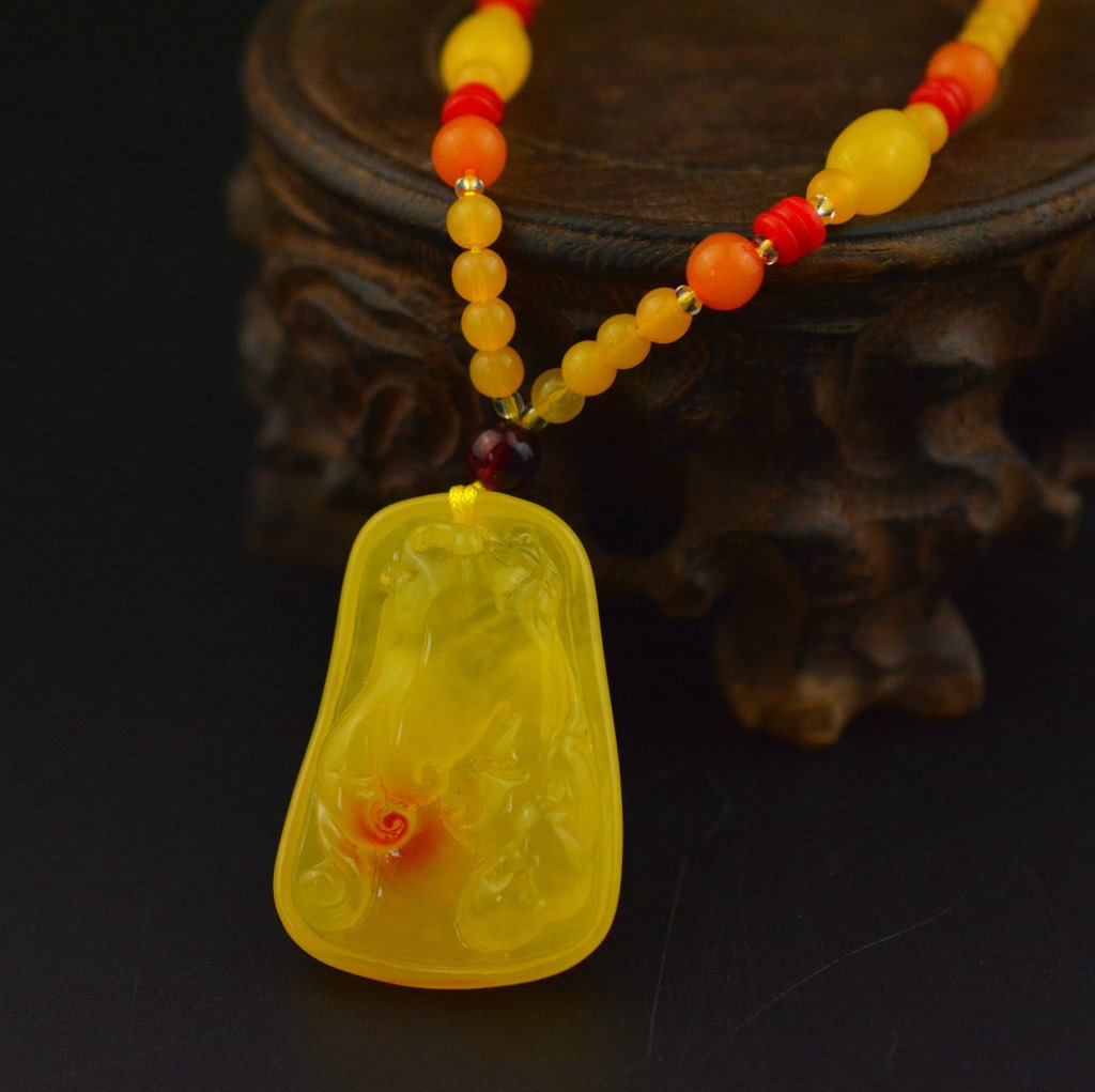 Hot Selling Second-Generation Ceromel Long Sweater Chain Fluorescent Floating Beeswax Necklace, Beeswax Pendant Wholesale