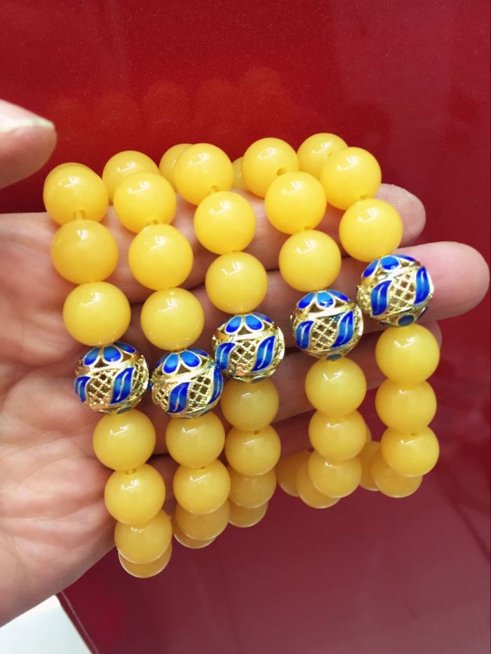 The two generation of natural beeswax Bracelet rose gold inlaid yellow beeswax Bracelet old chicken oil The two generation of natural beeswax Bracelet rose gold inlaid yellow beeswax Bracelet old chicken oil