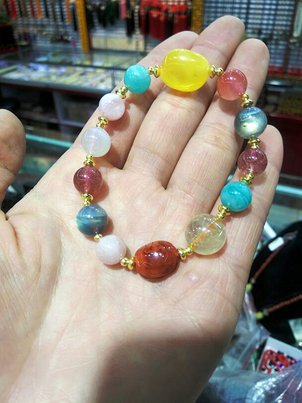 Natural Crystal Beeswax Nanhong Fujia Multi-Treasure transfer bracelet