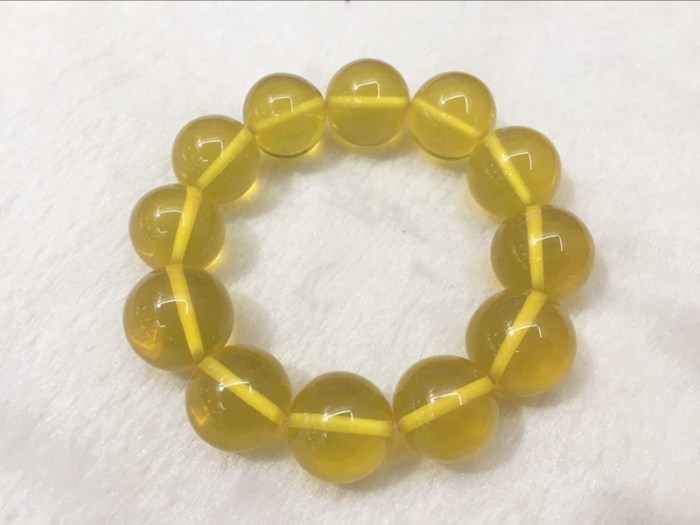 Amber beeswax bracelet with bead bracelet amber amber beeswax hand string wholesale