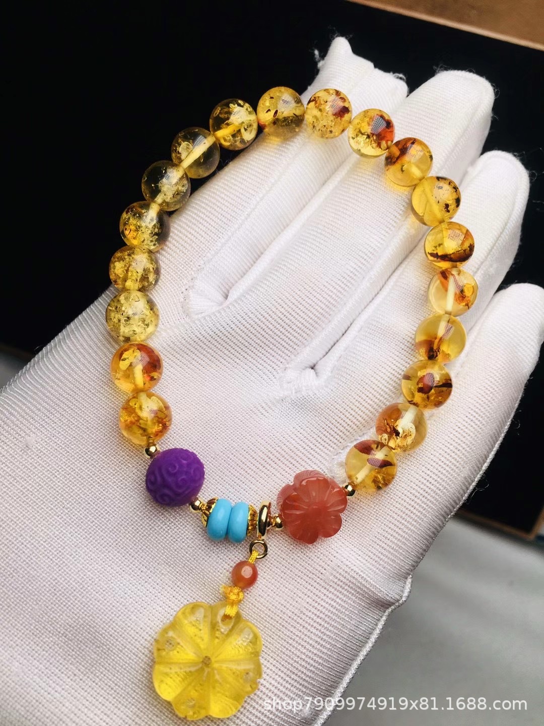 Natural Piebald Amber Exquisite Bracelet Amber Single Circle Round Beads Women &#039;S Bracelet With Charoite Beeswax South Red