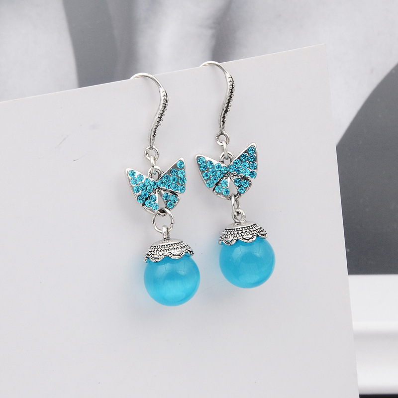 Factory Direct Sales Cross-Border New Accessories Rhinestone Earrings Women&#039;s Fashion Vintage Pearl Stud Earrings Earrings Eardrops Jewelry