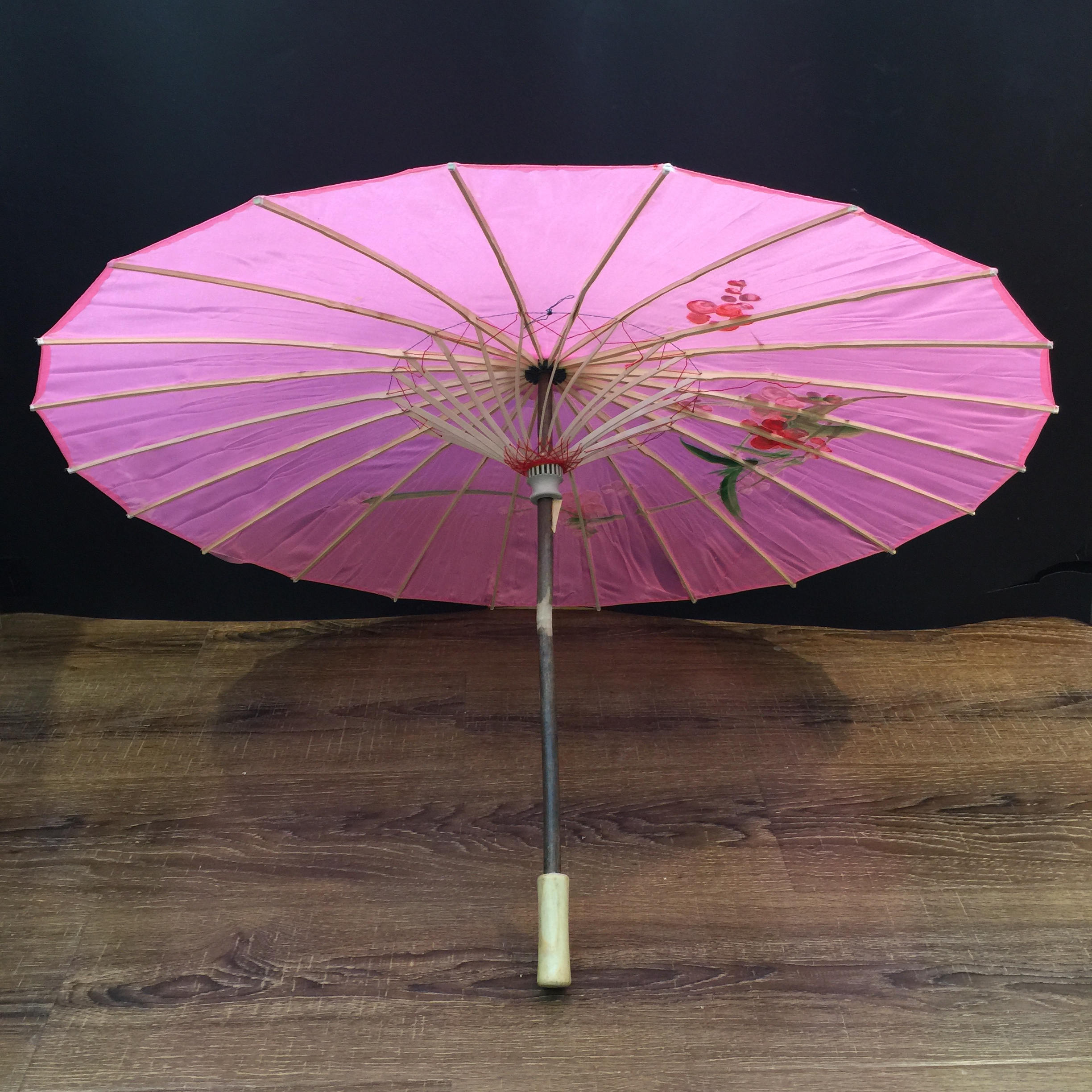 Craft umbrella hand-painted decoration photo ancient style han clothing accessories umbrella Craft umbrella hand-painted decoration photo ancient style han clothing accessories umbrella