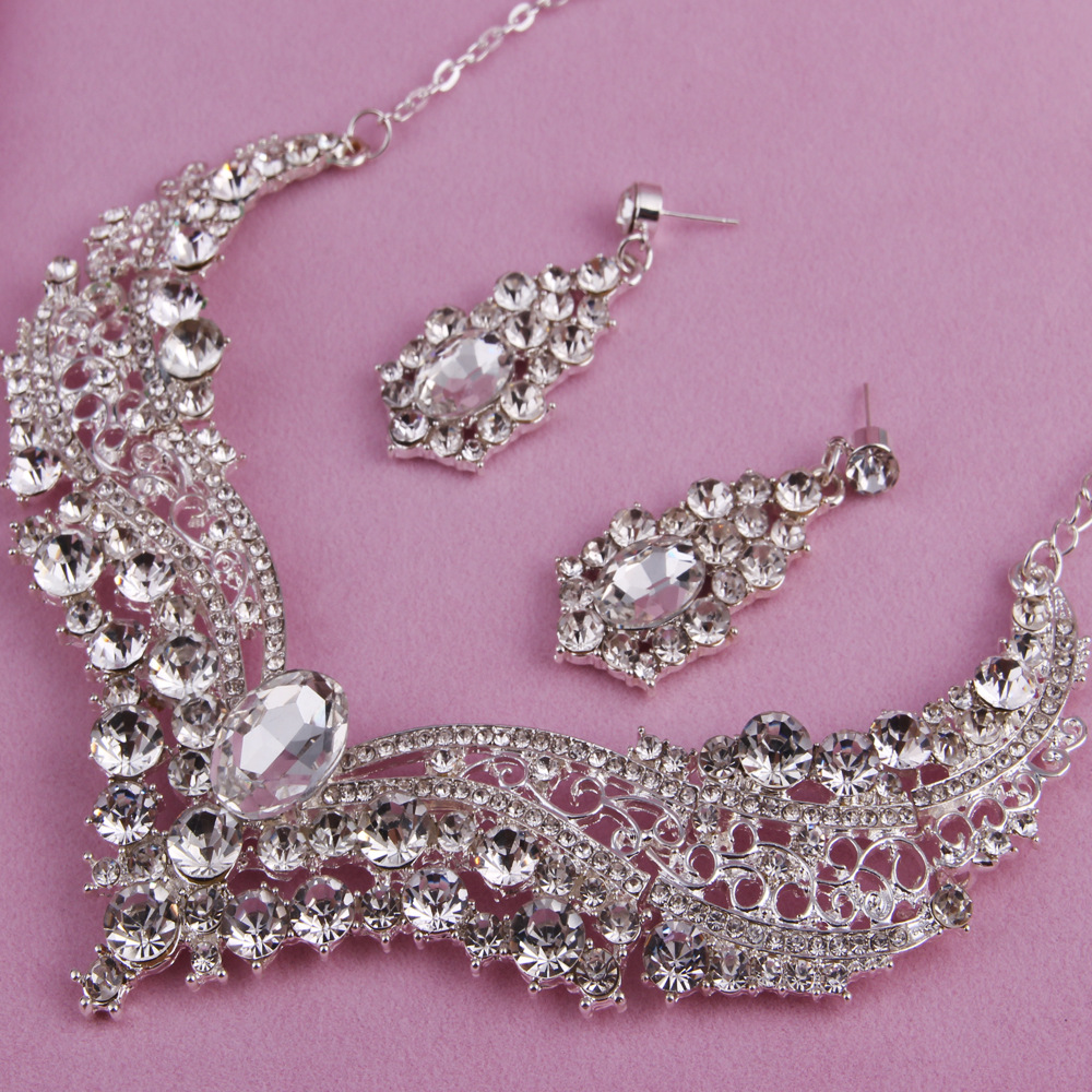 European and American Bride Necklace Alloy Diamond-Embedded Large Crystal Necklace Earrings Jewelry Set Decorations Wedding Dress Accessory/Jewelry European and American Bride Necklace Alloy Diamond-Embedded Large Crystal Necklace Earrings Jewelry Set Decorations Wedding Dress Accessory/Jewelry