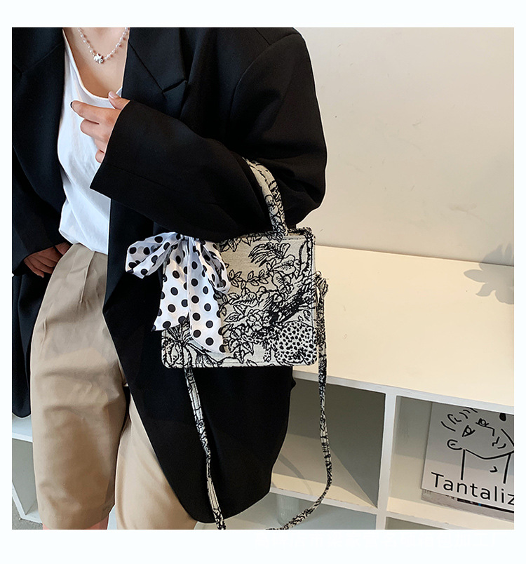 This Year Popular Personalized Small Handbags 2021 New Summer Fashion Net Red Ocean Style Shoulder Messenger Bag Small Square Bag
