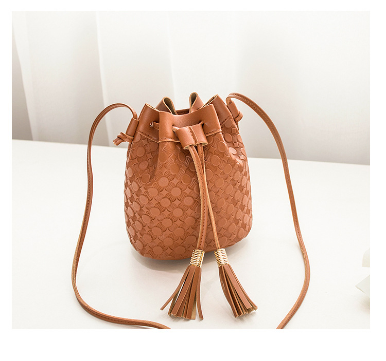 2021 New Fashion Trendy Bag Female Drawstring Tassel Bucket Bag Crossbody All-Match Bag Handbags Women 2021 New Fashion Trendy Bag Female Drawstring Tassel Bucket Bag Crossbody All-Match Bag Handbags Women