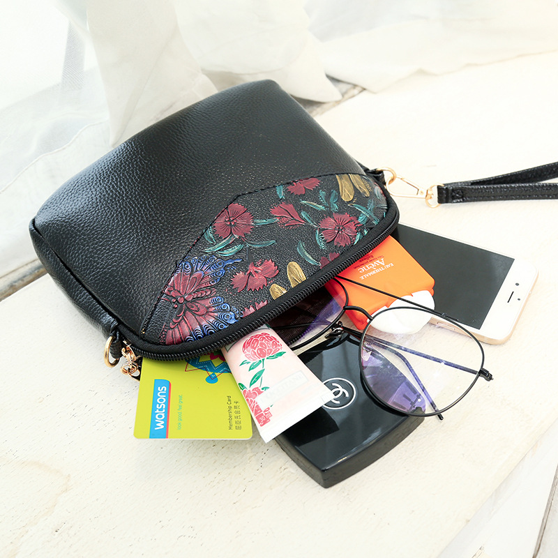 Women&#039;s Bag 2019 New Fashion Multi-Layer Crossbody Bag Large Capacity Retro Shoulder Bag One Piece Dropshipping Small Handbags