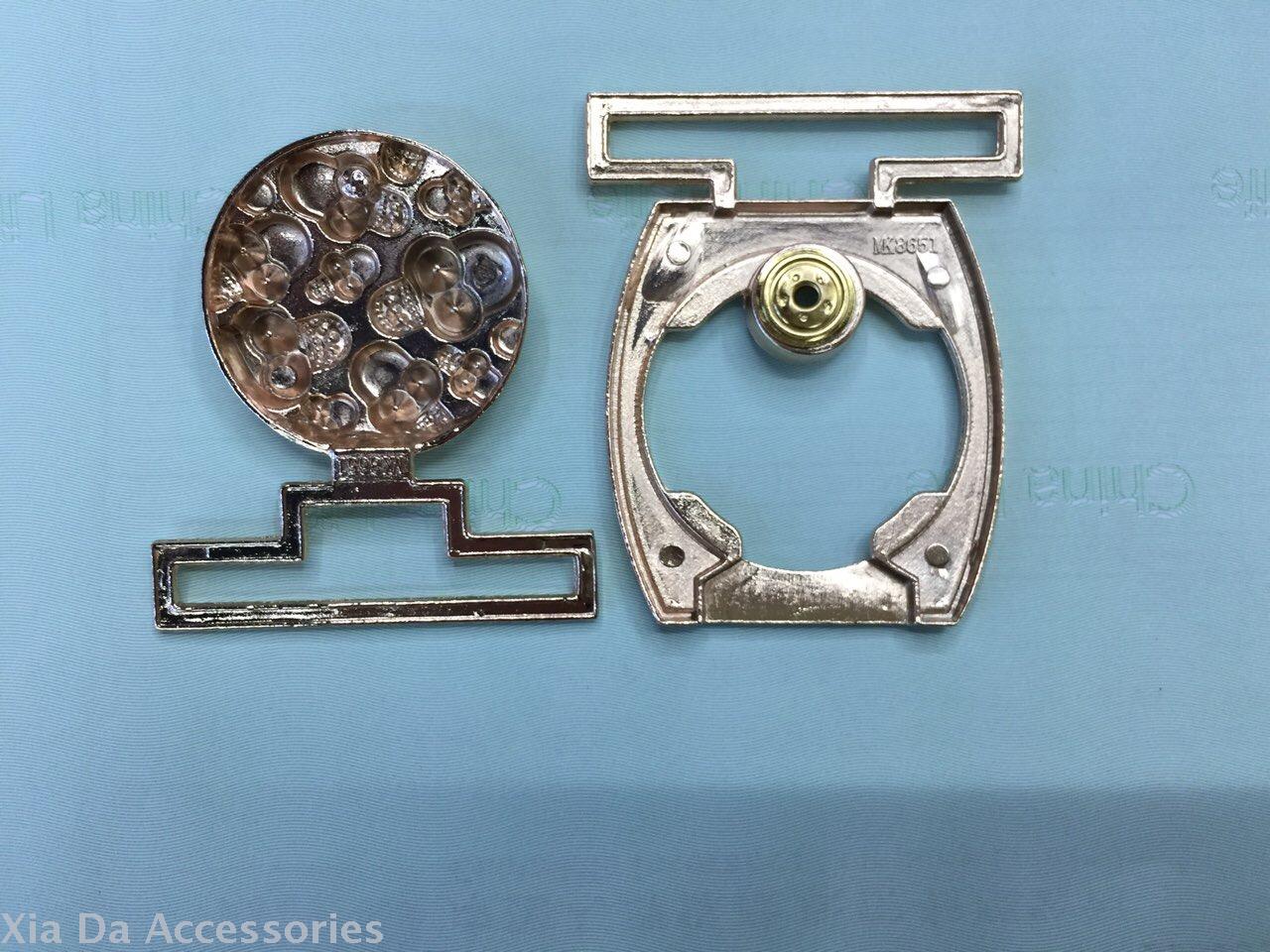 Zinc alloy on the buckle buckle belt buckle belt buckle alloy on the deduction of zinc buckle
