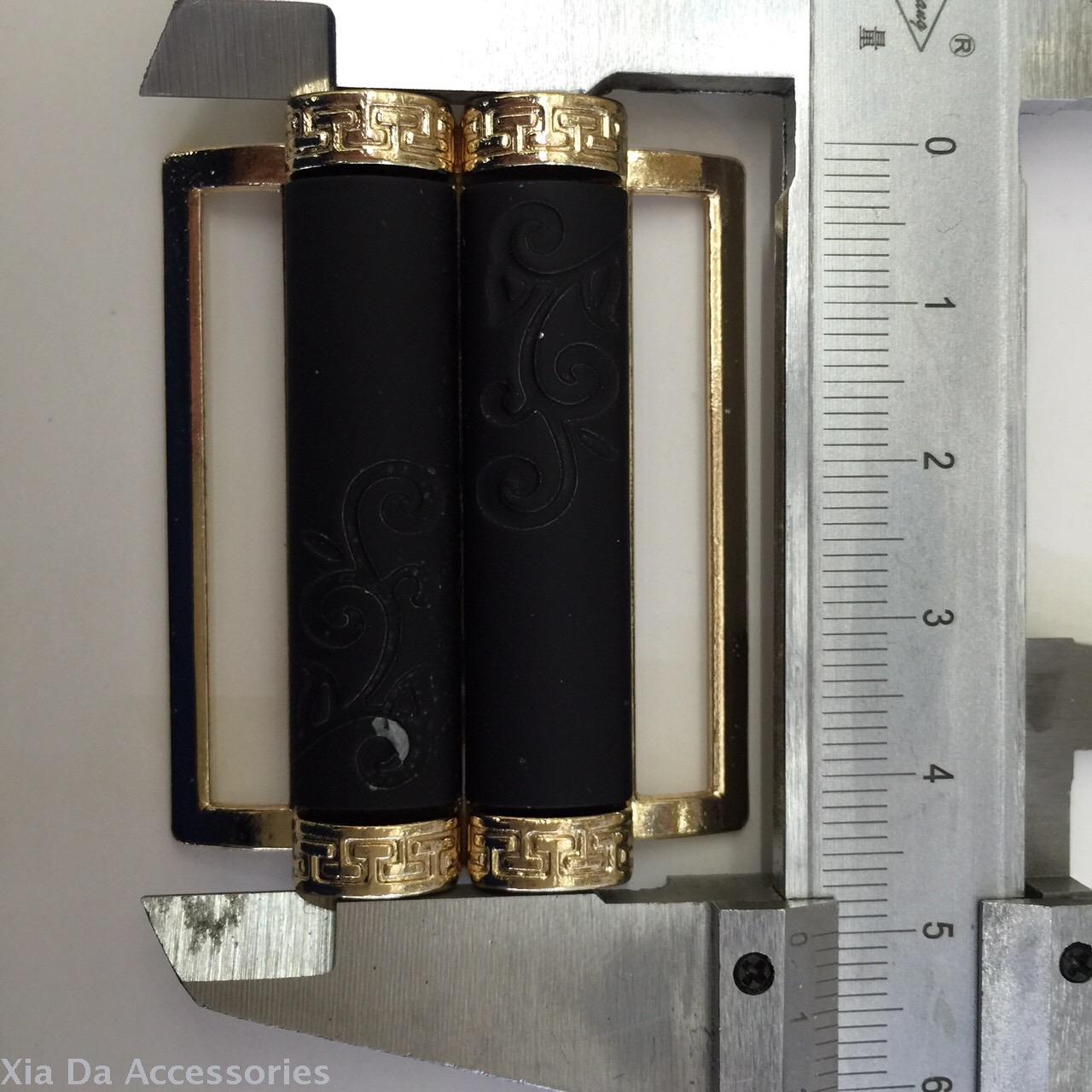 Zinc alloy on the buckle buckle belt buckle belt buckle alloy on the deduction of zinc buckle