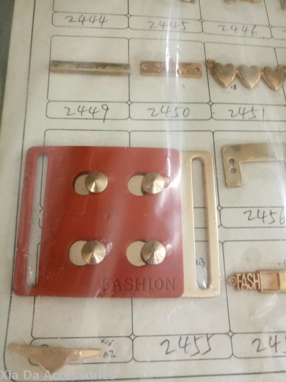 Zinc alloy on the buckle buckle belt buckle belt buckle alloy on the deduction of zinc buckle