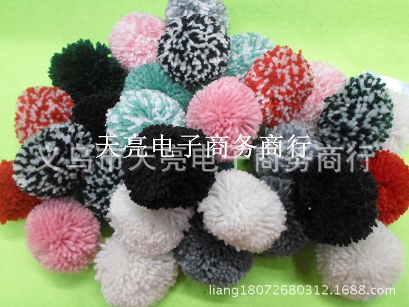 Manufacturers Sell a Large Number of Mixed Colors and Monochrome Wool Wool Ball Color Specifications. Anyone Who Is Interested Can Call Manufacturers Sell a Large Number of Mixed Colors and Monochrome Wool Wool Ball Color Specifications. Anyone Who Is Interested Can Call