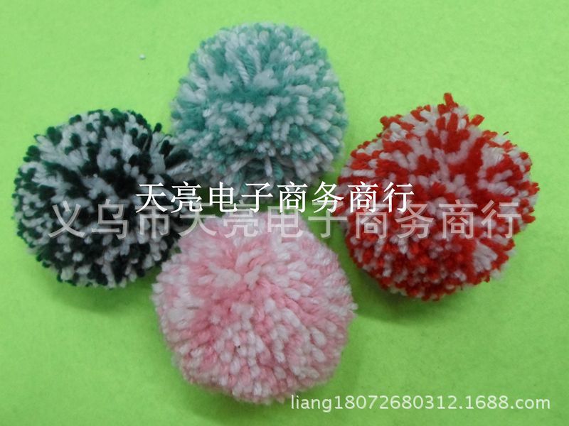 Manufacturers Sell a Large Number of Mixed Colors and Monochrome Wool Wool Ball Color Specifications. Anyone Who Is Interested Can Call Manufacturers Sell a Large Number of Mixed Colors and Monochrome Wool Wool Ball Color Specifications. Anyone Who Is Interested Can Call