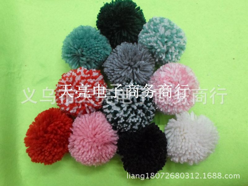 Manufacturers Sell a Large Number of Mixed Colors and Monochrome Wool Wool Ball Color Specifications. Anyone Who Is Interested Can Call Manufacturers Sell a Large Number of Mixed Colors and Monochrome Wool Wool Ball Color Specifications. Anyone Who Is Interested Can Call