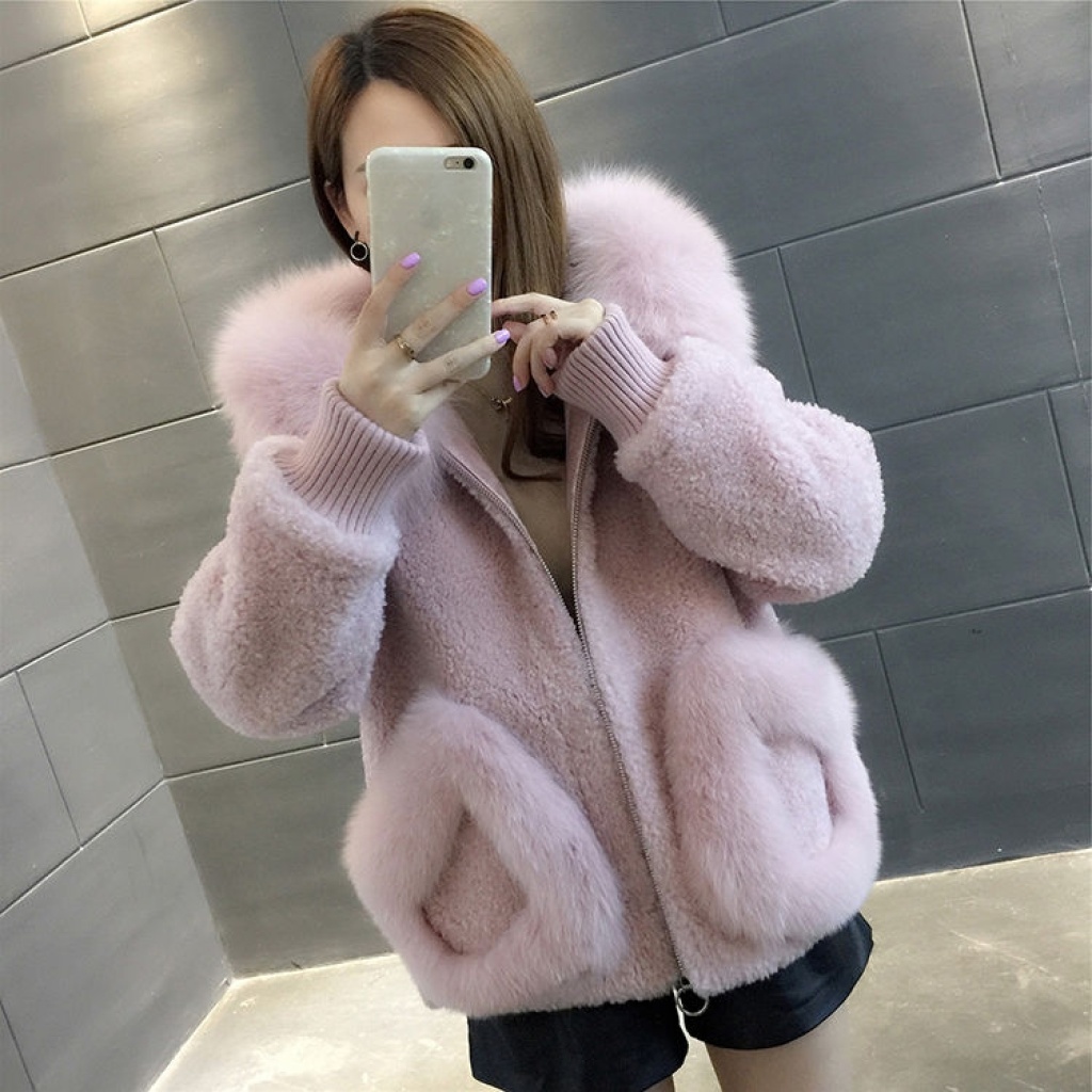 2020 New Imitation Fox Fur Collar Sheepskin Fur Coat Women's Autumn and Winter Korean Style Hooded Short Slimming Wool 2020 New Imitation Fox Fur Collar Sheepskin Fur Coat Women's Autumn and Winter Korean Style Hooded Short Slimming Wool