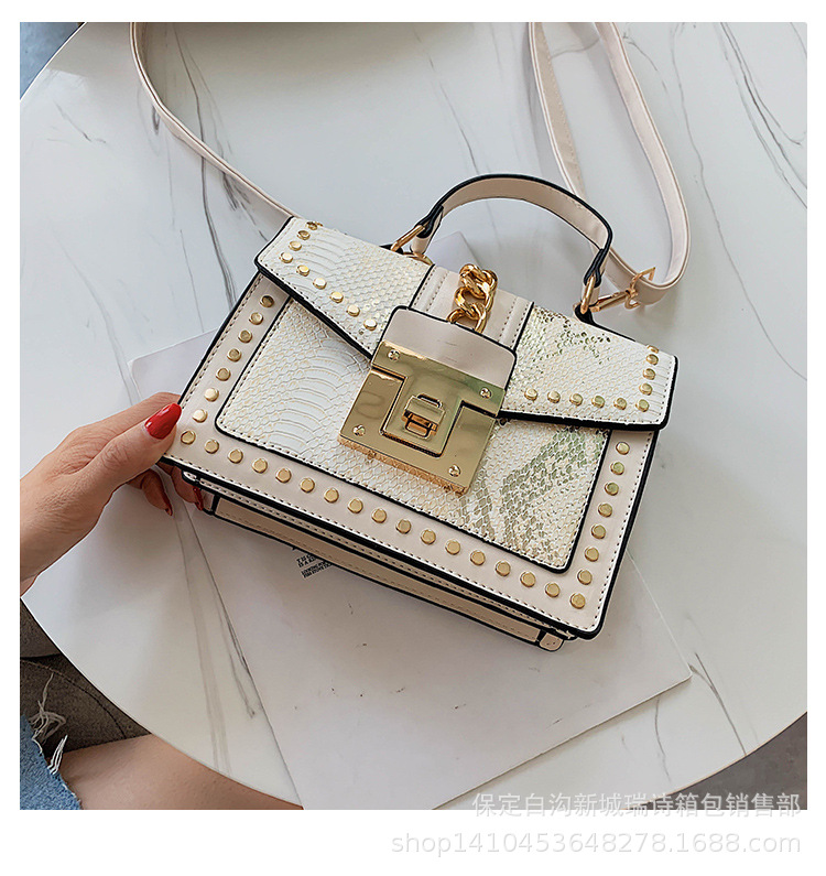 Ins UltraFire Sequin Bag Women's 2019 New KoreanStyle Allmatch OneShoulder Sling Fashion Portable Square Sling Bag