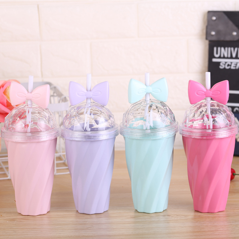 Cross-border manufacturers direct bowknot twist cup creative gift plastic siphon cup water cup wholesale custom INS