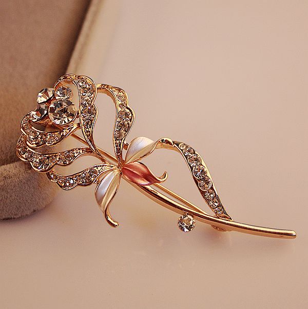 Boutique Luxury Color-Preserving Electroplating Ornament Silk Scarf Buckle Pin European and American Large Zircon Full Diamond Brooch Mixed Batch 10 Yuan Store Boutique Luxury Color-Preserving Electroplating Ornament Silk Scarf Buckle Pin European and American Large Zircon Full Diamond Brooch Mixed Batch 10 Yuan Store