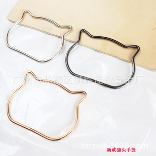 Zinc Alloy Buckle Guangzhou Electroplating 3 Points round Tail Metal Fish Mouth Buckle Hardware Die Casting Snap Hook