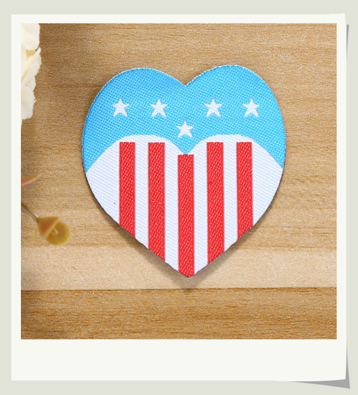 To make a custom small and medium school kindergarten garden school uniform cloth paste round badge badge To make a custom small and medium school kindergarten garden school uniform cloth paste round badge badge
