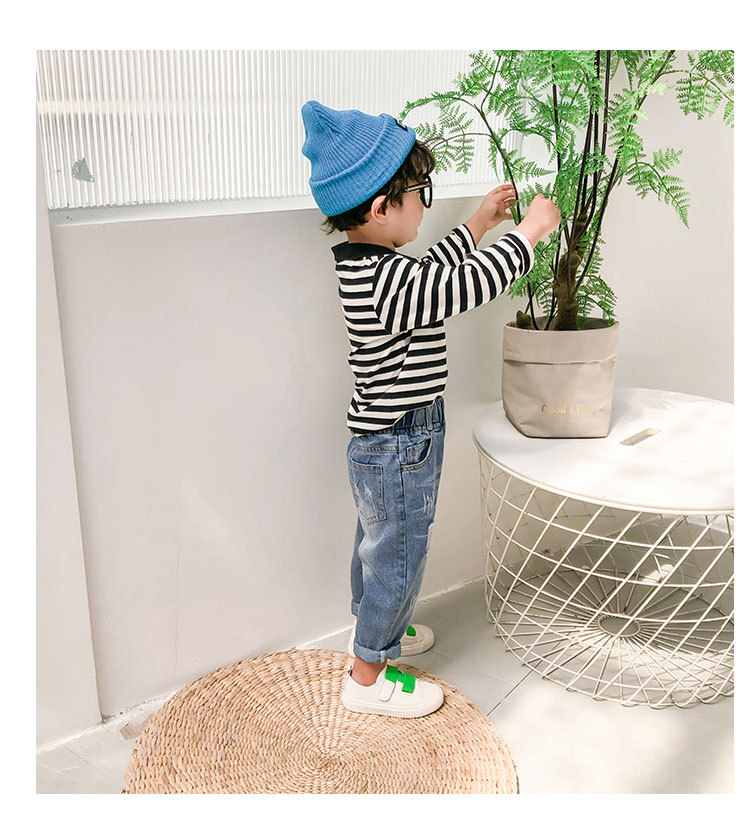 2022 Spring and Autumn New Children's Korean Style Children's Clothing Boys and Girls Fashion Pants Western Style Hole with Cat Whisker Jeans 2022 Spring and Autumn New Children's Korean Style Children's Clothing Boys and Girls Fashion Pants Western Style Hole with Cat Whisker Jeans