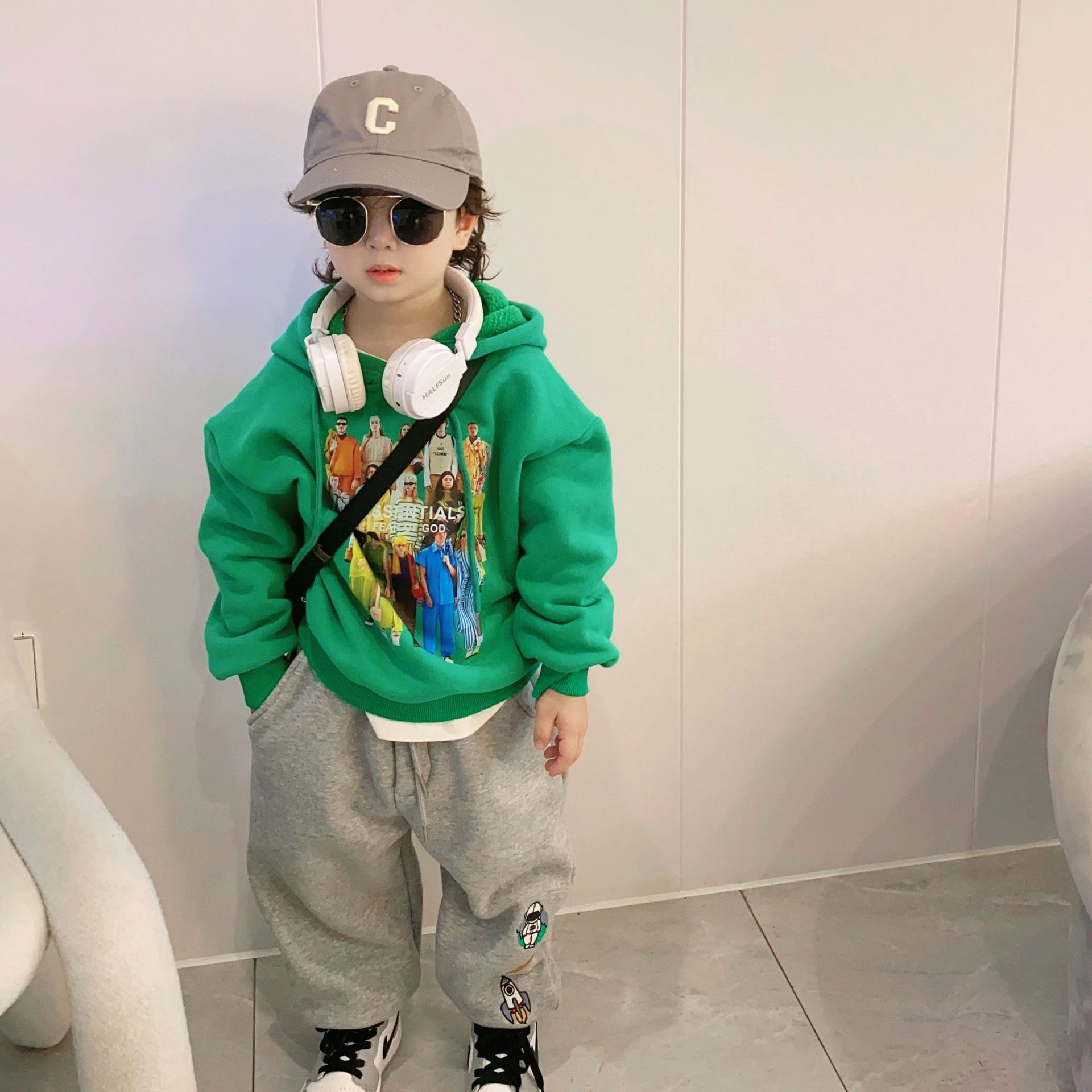 1 Door2021 New Autumn and Winter Children's Hoodie Brushed Hoody Boys and Girls Korean Style Fashionable Thickened Pullover