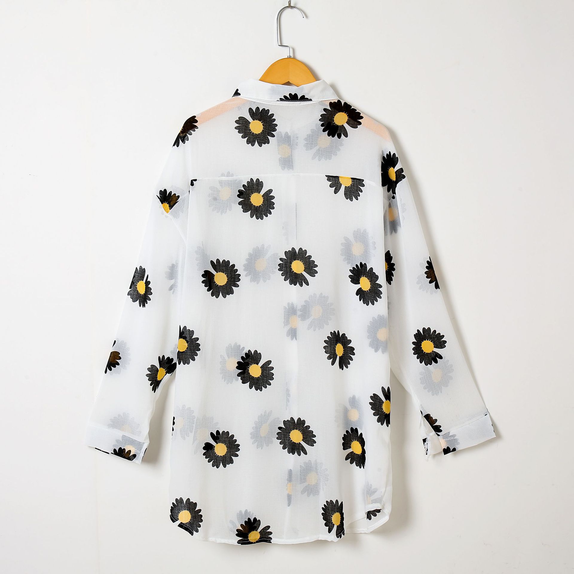 Sun Protection Shirt for Women 202 Summer Chrysanthemum Printed Shirt Sun Protection Clothing Large Size Loose Western Style Chiffon Thin Cardigan Sun Protection Shirt for Women 202 Summer Chrysanthemum Printed Shirt Sun Protection Clothing Large Size Loose Western Style Chiffon Thin Cardigan