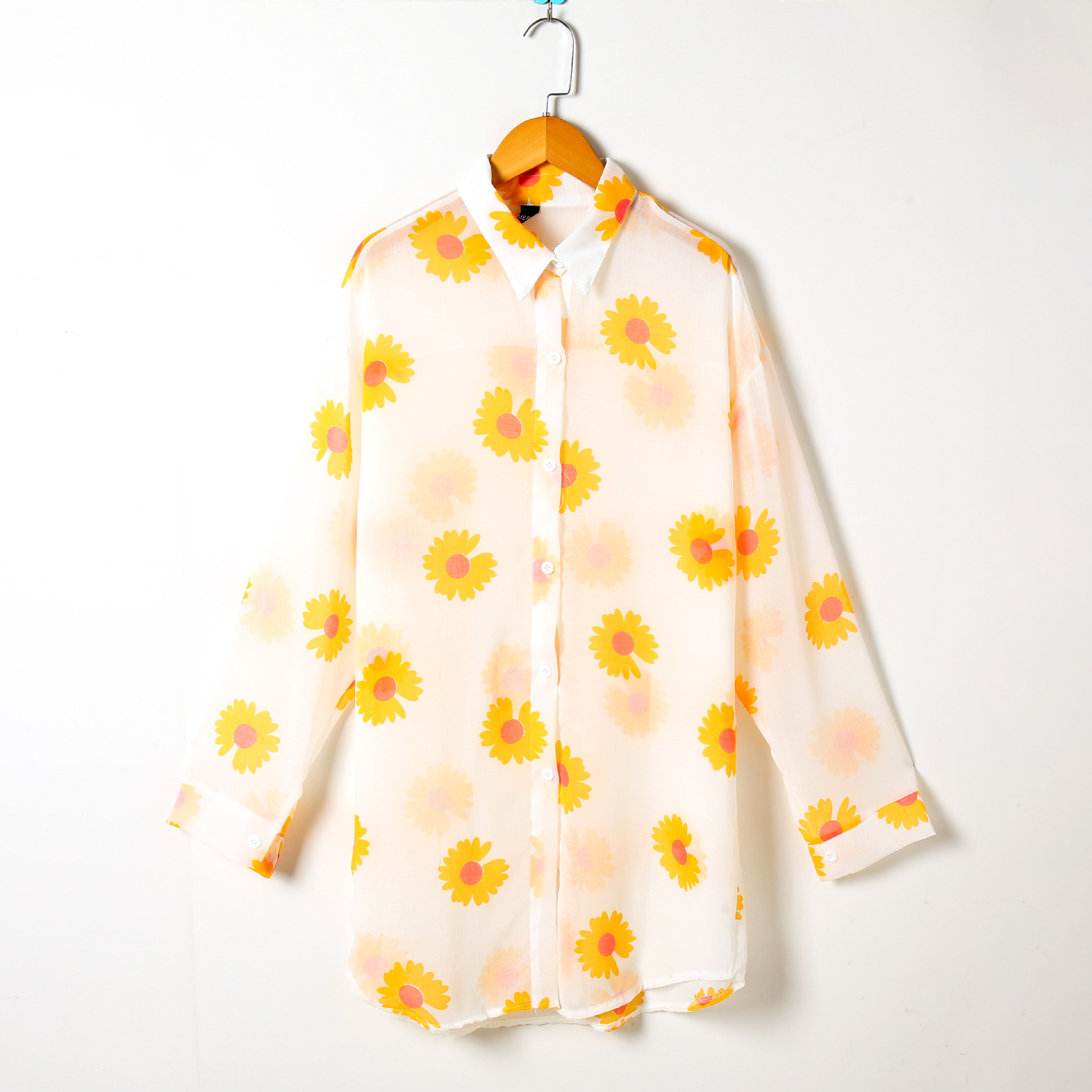 Sun Protection Shirt for Women 202 Summer Chrysanthemum Printed Shirt Sun Protection Clothing Large Size Loose Western Style Chiffon Thin Cardigan Sun Protection Shirt for Women 202 Summer Chrysanthemum Printed Shirt Sun Protection Clothing Large Size Loose Western Style Chiffon Thin Cardigan