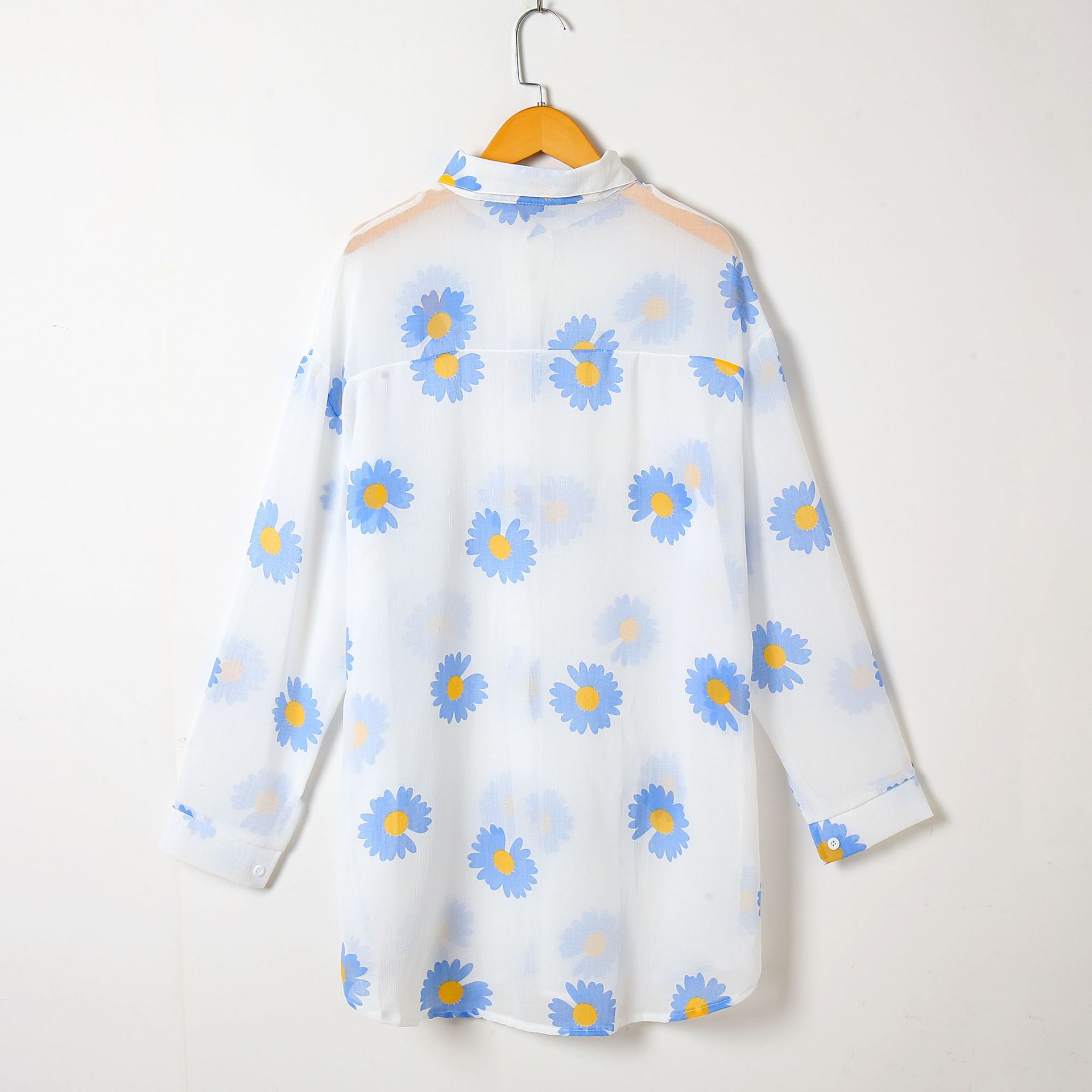 Sun Protection Shirt for Women 202 Summer Chrysanthemum Printed Shirt Sun Protection Clothing Large Size Loose Western Style Chiffon Thin Cardigan Sun Protection Shirt for Women 202 Summer Chrysanthemum Printed Shirt Sun Protection Clothing Large Size Loose Western Style Chiffon Thin Cardigan