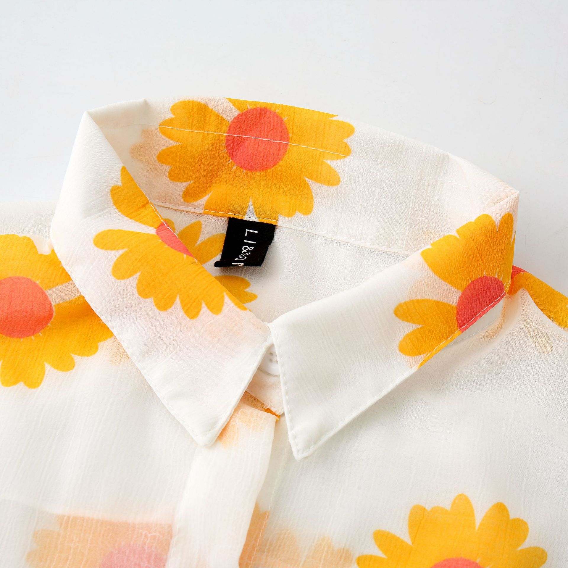 Sun Protection Shirt for Women 202 Summer Chrysanthemum Printed Shirt Sun Protection Clothing Large Size Loose Western Style Chiffon Thin Cardigan Sun Protection Shirt for Women 202 Summer Chrysanthemum Printed Shirt Sun Protection Clothing Large Size Loose Western Style Chiffon Thin Cardigan