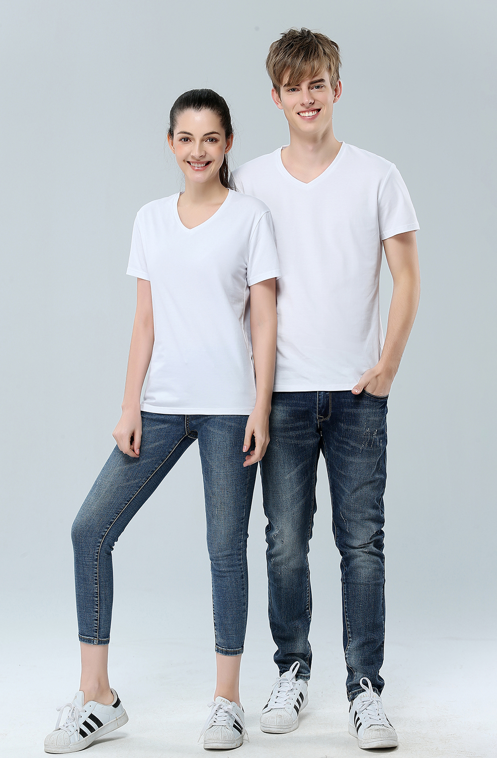 Solid color short sleeved T-shirt heart v collar summer T-shirt loose slim fit bottom coat Solid color short sleeved T-shirt heart v collar summer T-shirt loose slim fit bottom coat