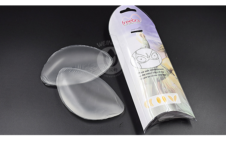 The new transparent silicone bra with silicone bra insert is sexy, and The upper part of The bra is attached to The invisible chest. The new transparent silicone bra with silicone bra insert is sexy, and The upper part of The bra is attached to The invisible chest.