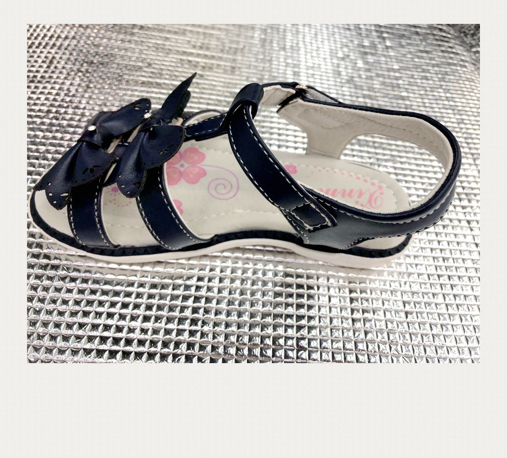 New girl's beach shoes for 2018 New girl's beach shoes for 2018