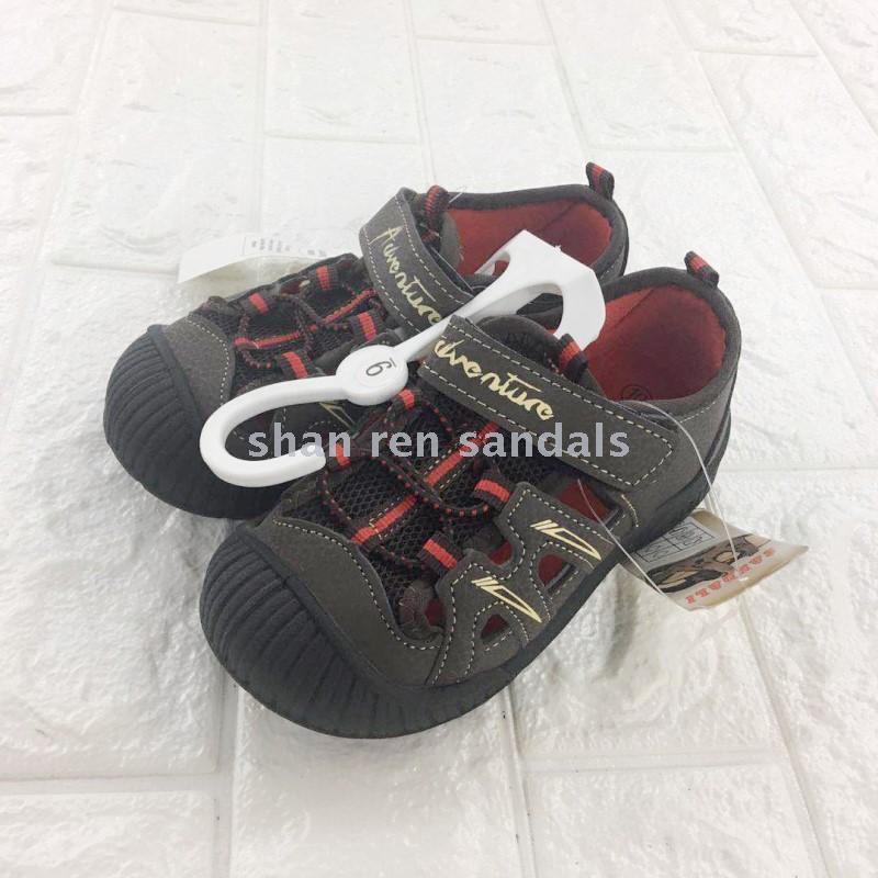 Beach shoes tong tong bao tou sandals toe guard beach shoes outdoor shoes breathing shoes Beach shoes tong tong bao tou sandals toe guard beach shoes outdoor shoes breathing shoes