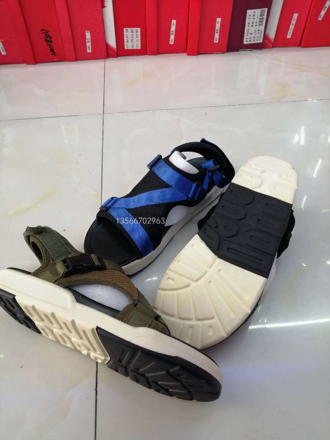 Stock Men&#039;s Shoes Korean-Style Fashionable Casual Flat Comfortable Beach Shoes Stylish Guy&#039;s Sandals