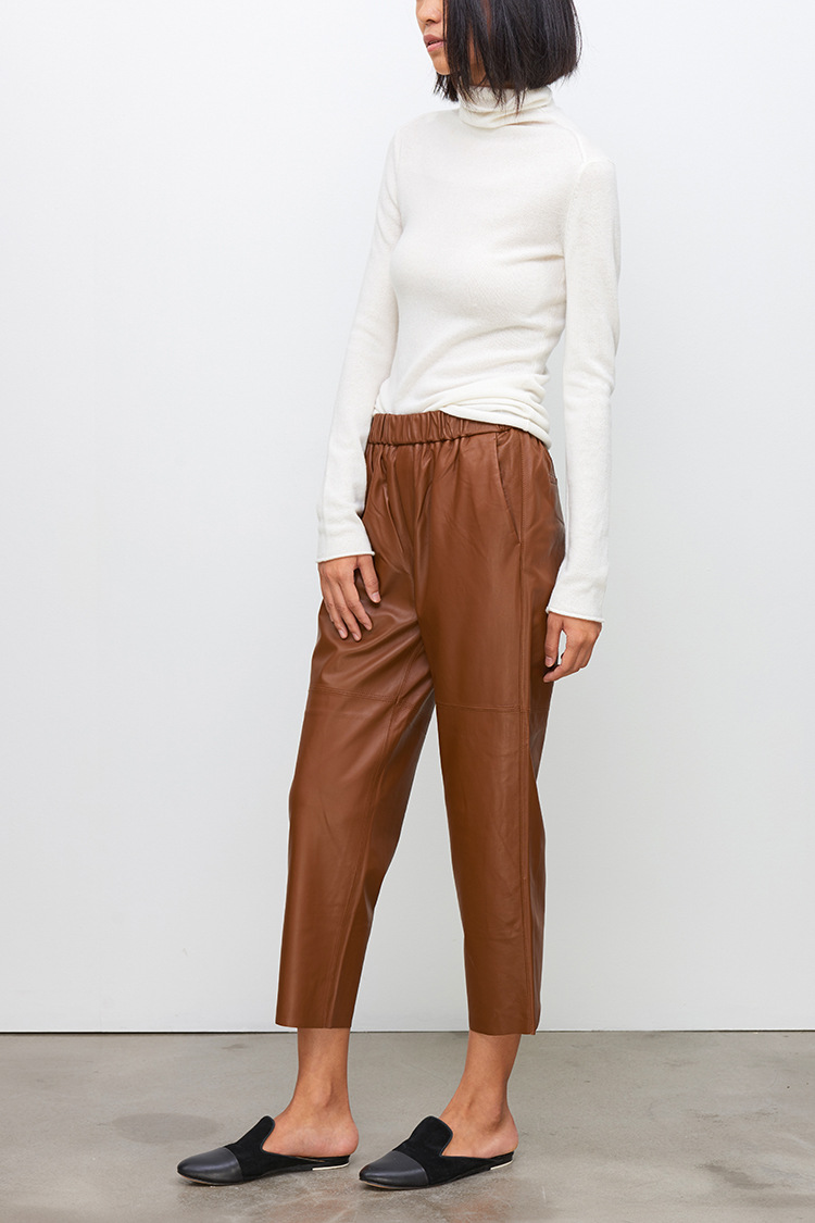 2017 European and American Autumn New Haining Genuine Leather Pants Women's Mid-Waisted Figure Flattering Sheepskin Harem Pants Cropped Pants 2017 European and American Autumn New Haining Genuine Leather Pants Women's Mid-Waisted Figure Flattering Sheepskin Harem Pants Cropped Pants