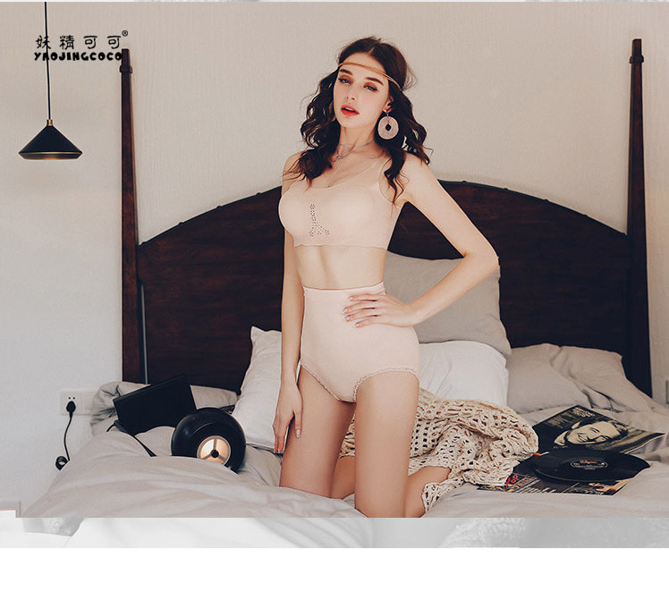 Good quality goblin cacao high-waisted trousers, high waist, underwear, underwear, shapeless body shape. Good quality goblin cacao high-waisted trousers, high waist, underwear, underwear, shapeless body shape.