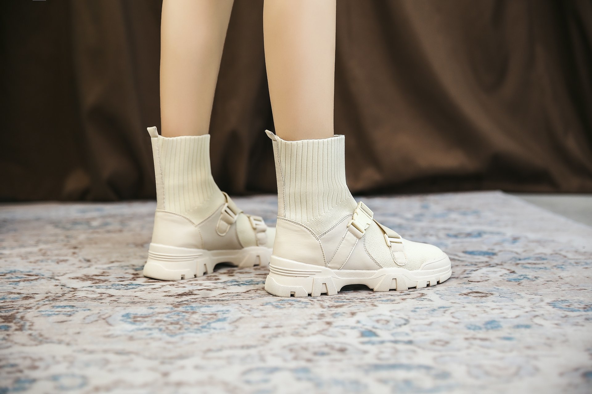 Dr. Martens Boots Women's Short Boots 2021 Spring and Autumn New Korean Style Knitted Sock Boots Platform Sports Casual High-Top Stretch Boots for Women Dr. Martens Boots Women's Short Boots 2021 Spring and Autumn New Korean Style Knitted Sock Boots Platform Sports Casual High-Top Stretch Boots for Women