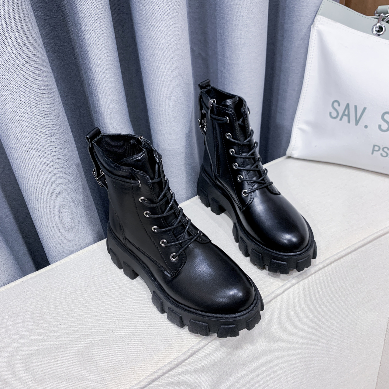 Black Martin Boots Women's 2020 Autumn and Winter New High Heel British Platform Online Influencer Fashion Casual Boots