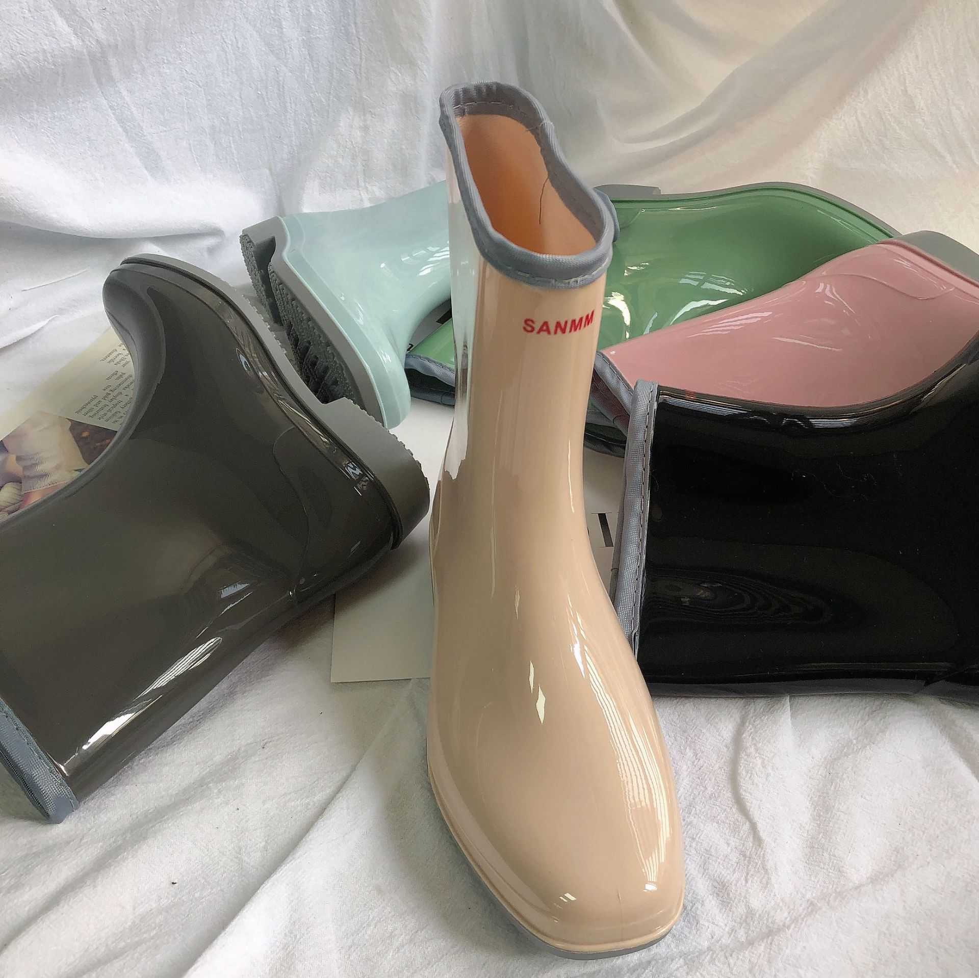 Cross-Border Rain Boots Mid-Calf Women's Fashion Solid Color Adult PVC Rain Boots Outdoor Waterproof Ladies Water Shoes Rubber Shoes Cross-Border Rain Boots Mid-Calf Women's Fashion Solid Color Adult PVC Rain Boots Outdoor Waterproof Ladies Water Shoes Rubber Shoes