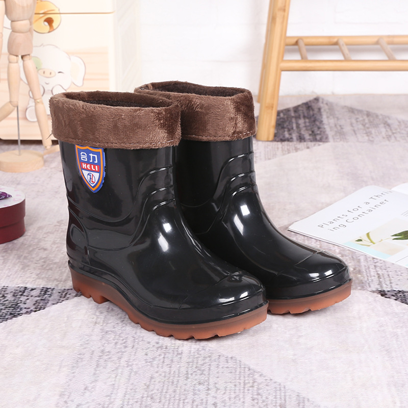 New Men's Rain Boots Low-Cut Rain Boots Men's Fashion Rubber Boots Non-Slip Wear-Resistant Tendon Sole Labor Protection Shoes Wholesale New Men's Rain Boots Low-Cut Rain Boots Men's Fashion Rubber Boots Non-Slip Wear-Resistant Tendon Sole Labor Protection Shoes Wholesale
