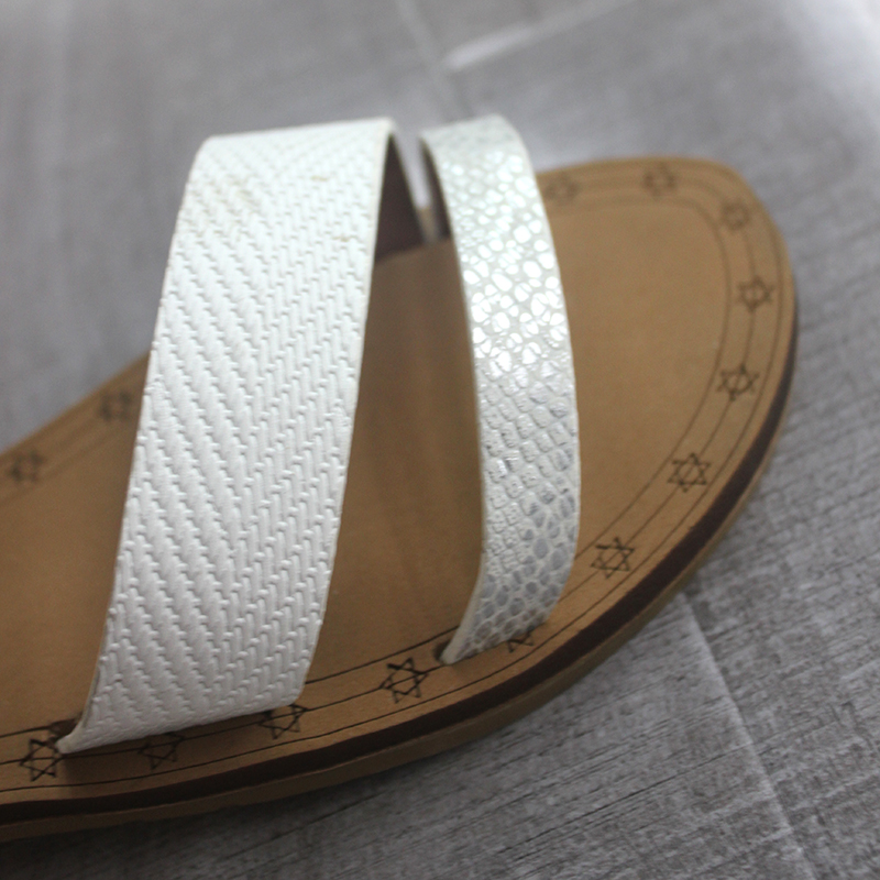 New fashion craft ladies sandals chun-soles flip-flops Roman flat heel cover Roman shoes New fashion craft ladies sandals chun-soles flip-flops Roman flat heel cover Roman shoes