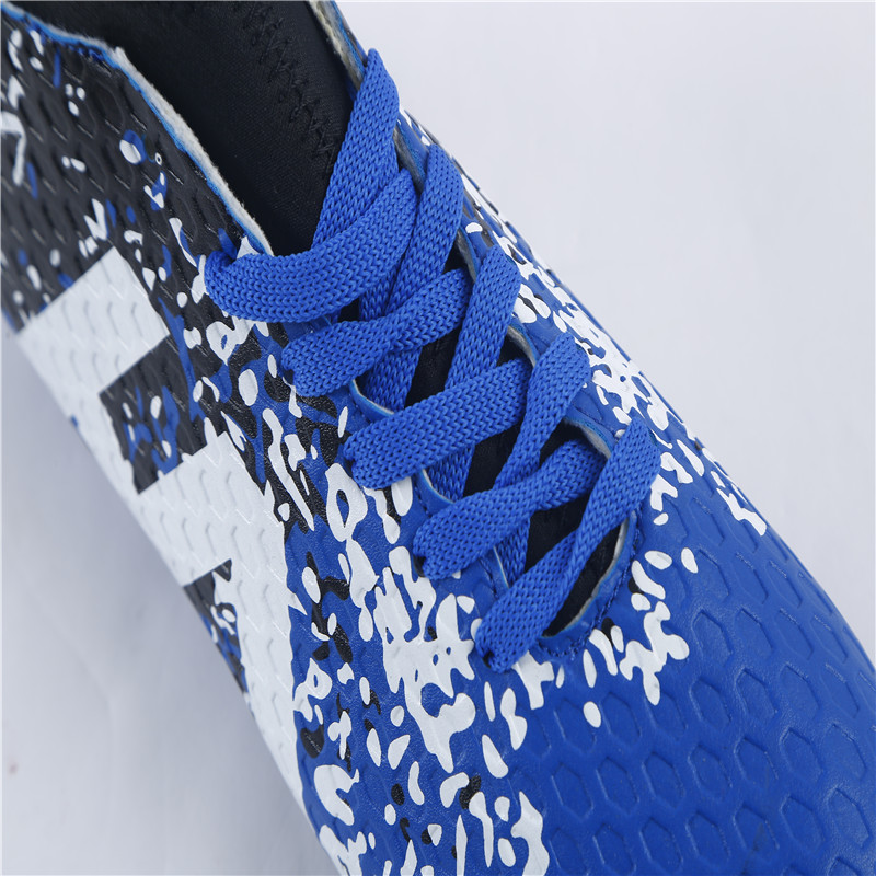 Manufacturers direct football shoes crushed nails for boys and girls young sneaker man grass anti-skid sports shoes source factory Manufacturers direct football shoes crushed nails for boys and girls young sneaker man grass anti-skid sports shoes source factory