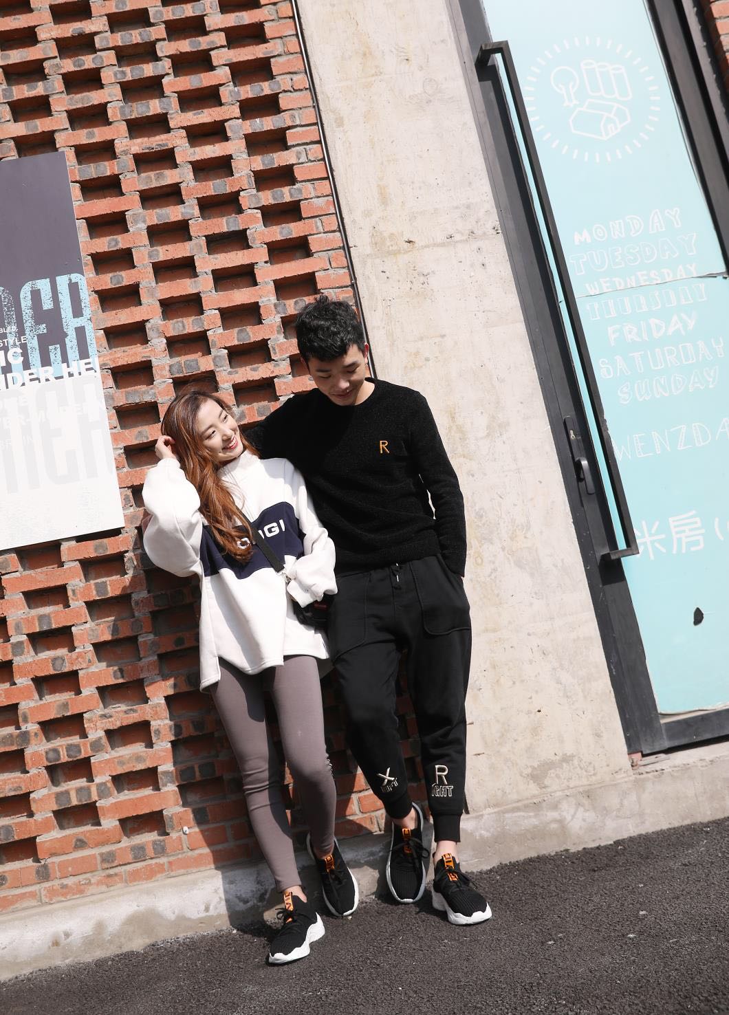 2019 spring edition south Korean casual sports shoes fly weave lace-up breathable soft bottom running shoes for lovers 