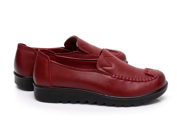 2021 Spring and Autumn New Soft Leather Mom Shoes Women's Flat Soft Bottom Granny Shoes round Toe Middle-Aged and Elderly Leather Shoes