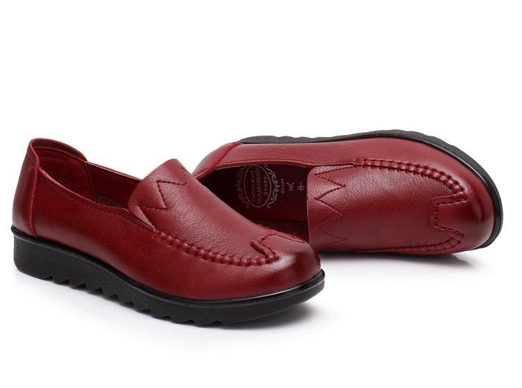 2021 Spring and Autumn New Soft Leather Mom Shoes Women's Flat Soft Bottom Granny Shoes round Toe Middle-Aged and Elderly Leather Shoes