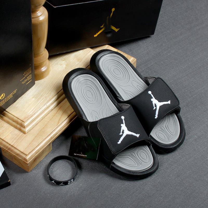 Sandals Men's Flying Men's Non-Slip Summer Velcro Slippers Men's and Women's Couple Student Sports Slippers Fashion Sandals Men's Flying Men's Non-Slip Summer Velcro Slippers Men's and Women's Couple Student Sports Slippers Fashion