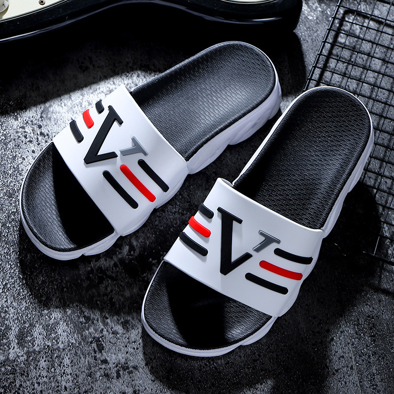 New Men's Slippers Men's Korean Fashion Personality Beach Shoes Men's Casual Non-Slip Sandals New Men's Slippers Men's Korean Fashion Personality Beach Shoes Men's Casual Non-Slip Sandals
